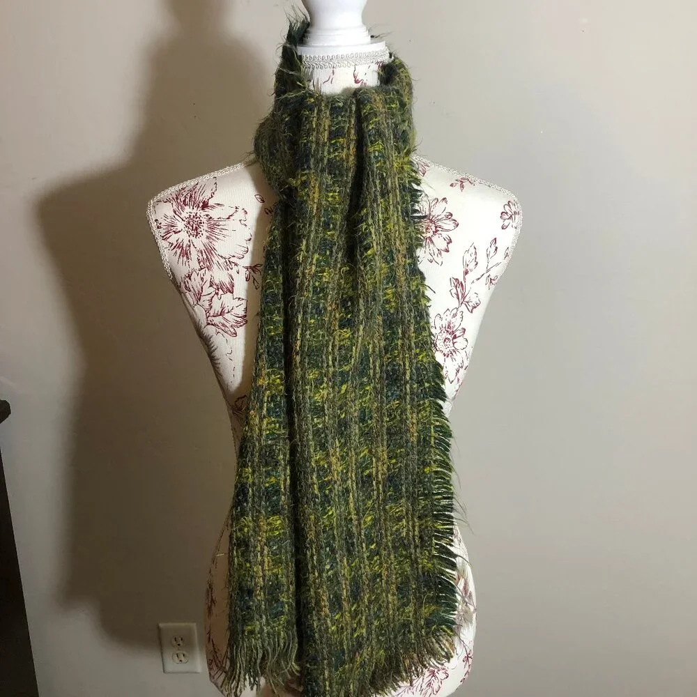 Green & Yellow Woven Fringe Scarf – Boutique Winter Style